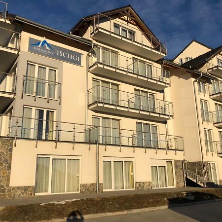 Atrakcyjny Apartament Czarna Gora Stronie Slaskie Bagian luar foto