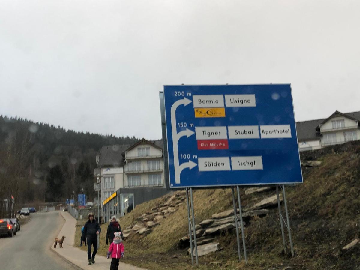 Atrakcyjny Apartament Czarna Gora Stronie Slaskie Bagian luar foto
