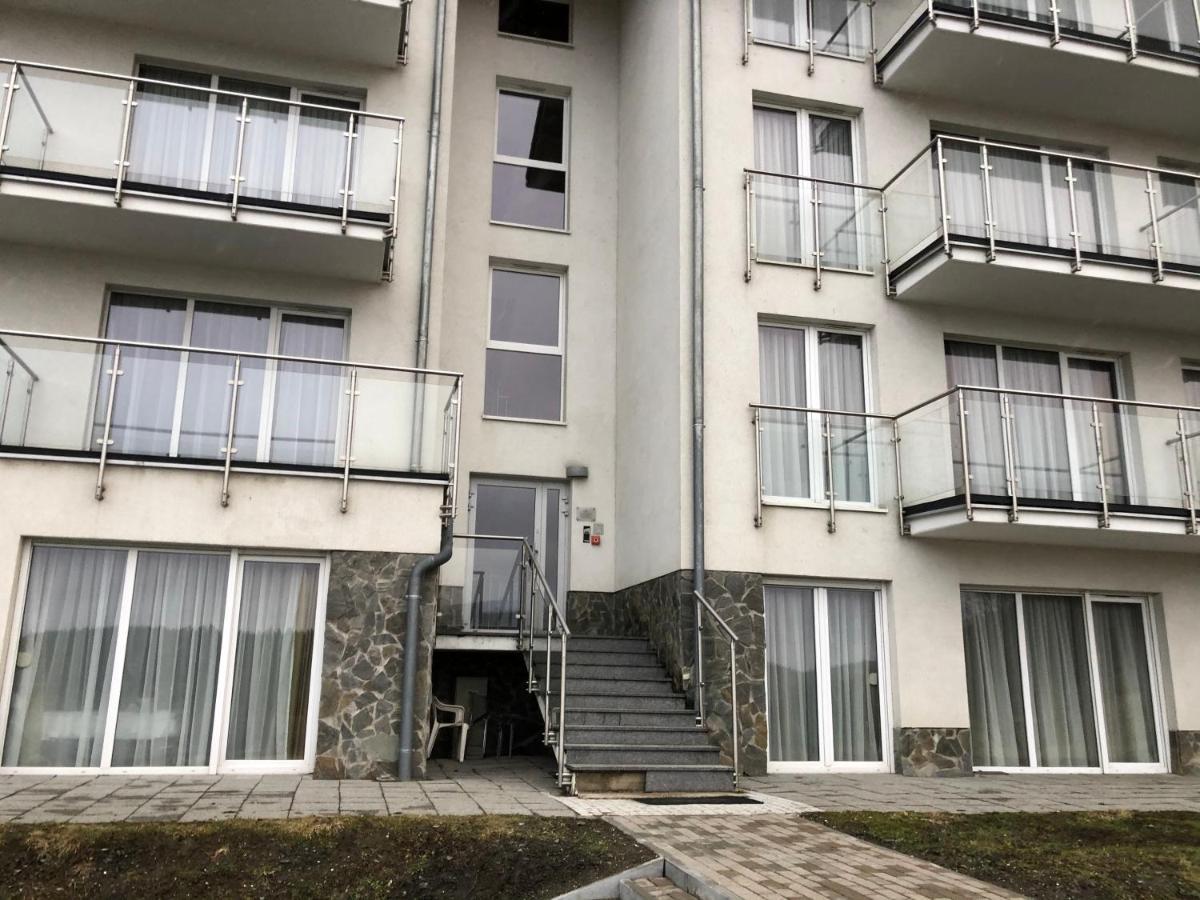 Atrakcyjny Apartament Czarna Gora Stronie Slaskie Bagian luar foto