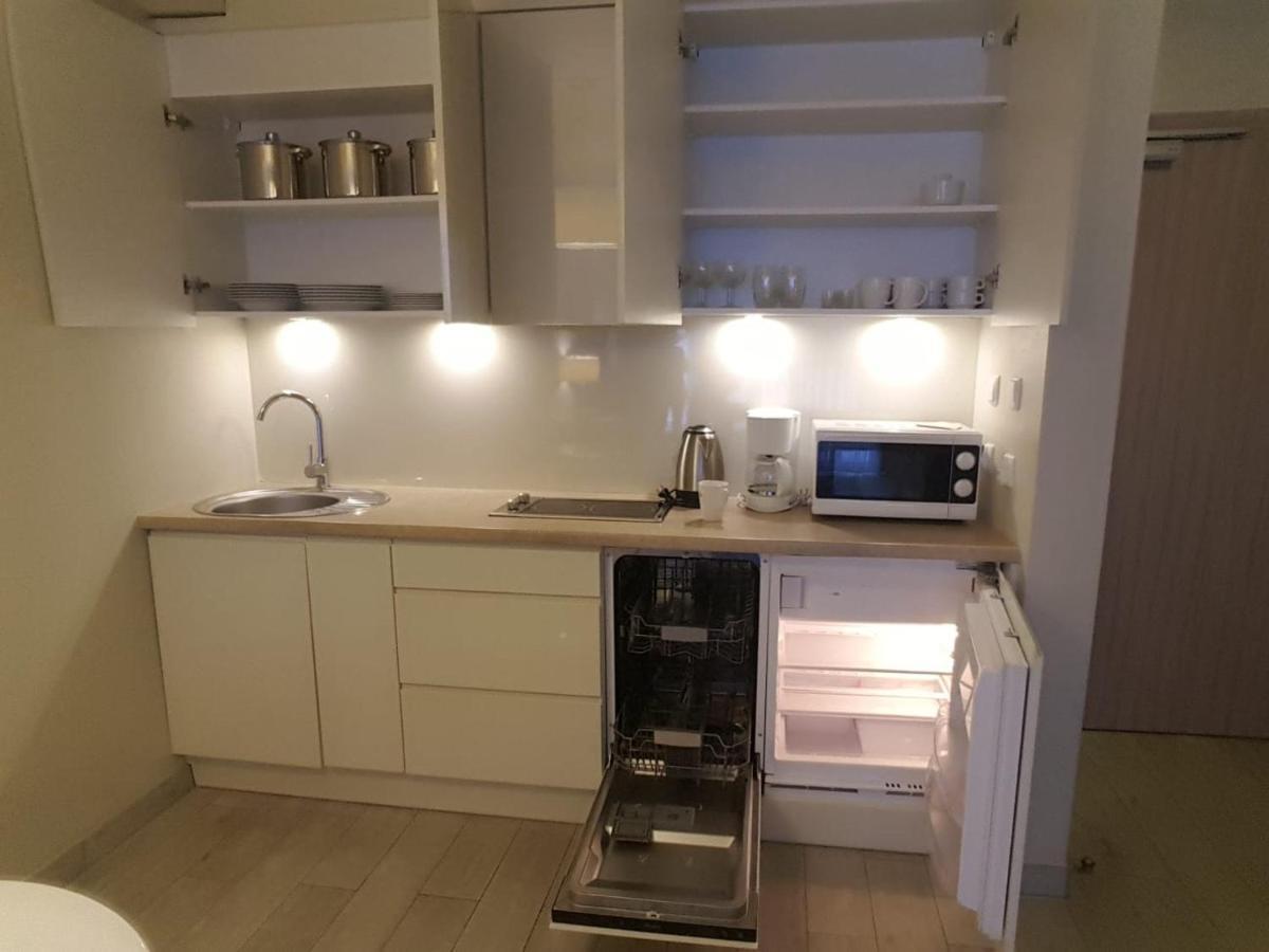 Atrakcyjny Apartament Czarna Gora Stronie Slaskie Bagian luar foto