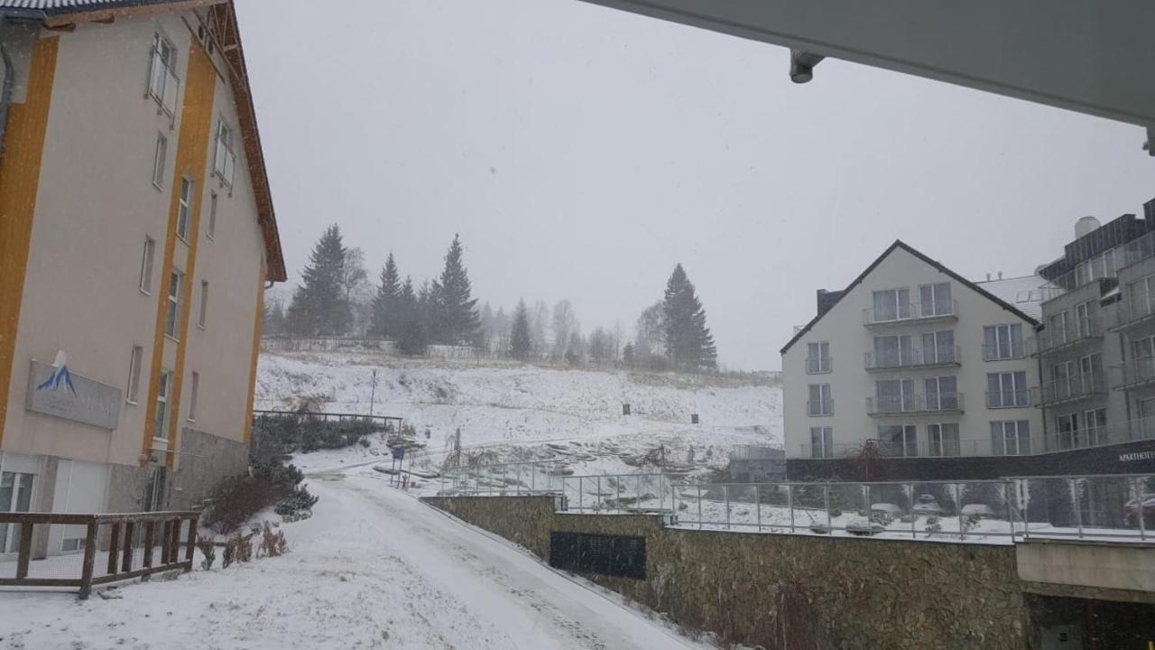 Atrakcyjny Apartament Czarna Gora Stronie Slaskie Bagian luar foto